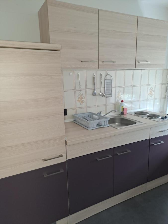 Studio Apartments Maslinik 크르크 외부 사진