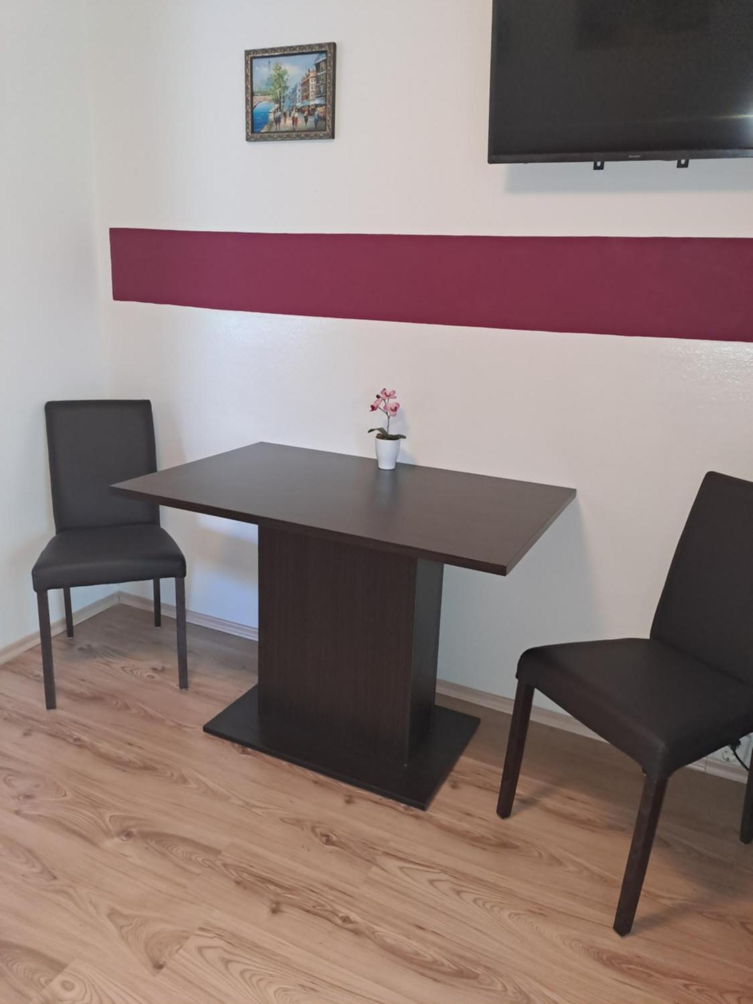 Studio Apartments Maslinik 크르크 외부 사진
