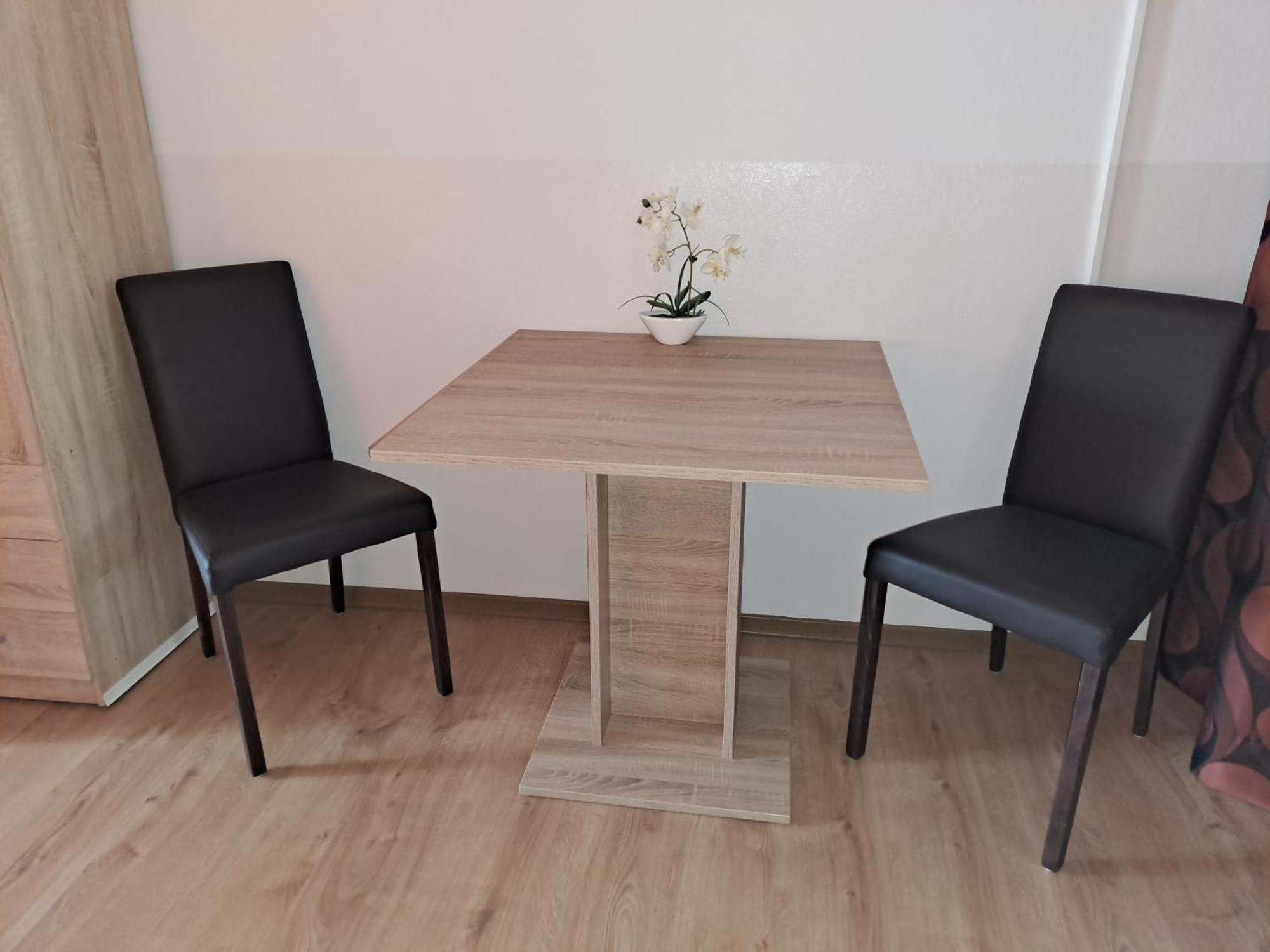 Studio Apartments Maslinik 크르크 외부 사진
