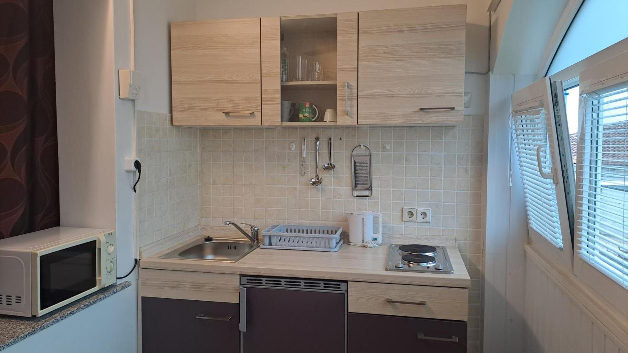 Studio Apartments Maslinik 크르크 외부 사진