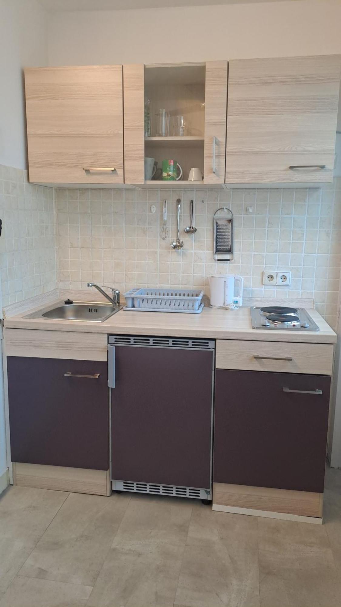 Studio Apartments Maslinik 크르크 외부 사진
