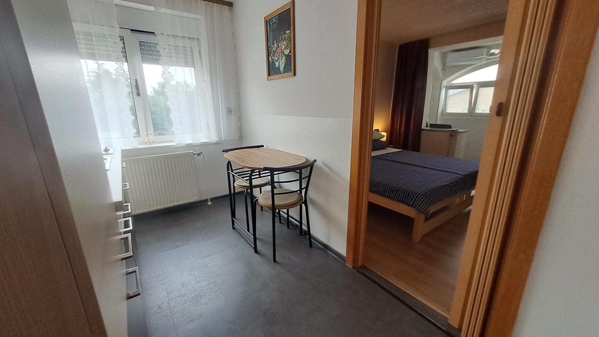 Studio Apartments Maslinik 크르크 외부 사진